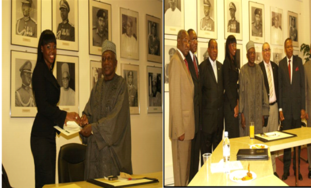 Omo receives award from Nigerian High Commissioner to the UK